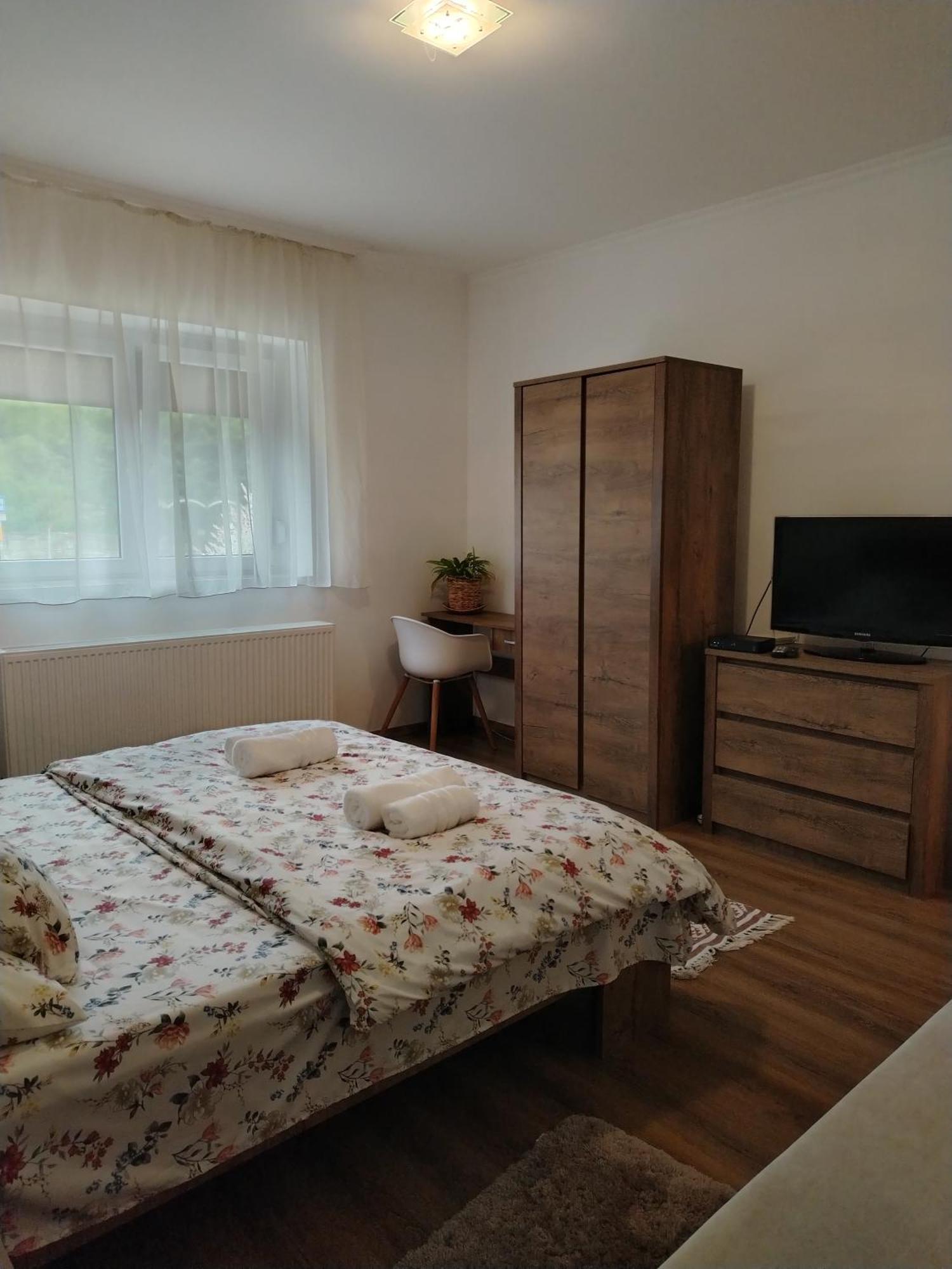 Kaptarko Apartmanhaz Дем'єн Екстер'єр фото